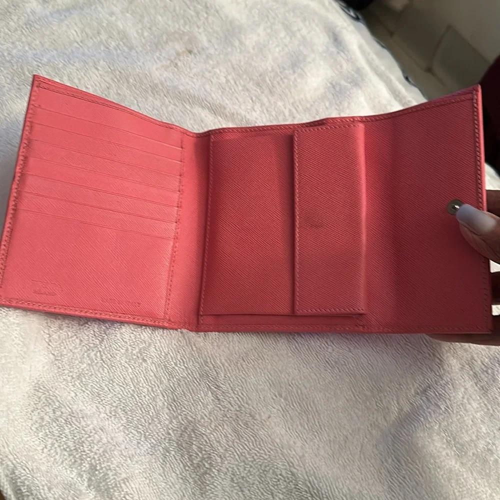 Pink Prada wallet preloved great condition - Picture 5 of 8